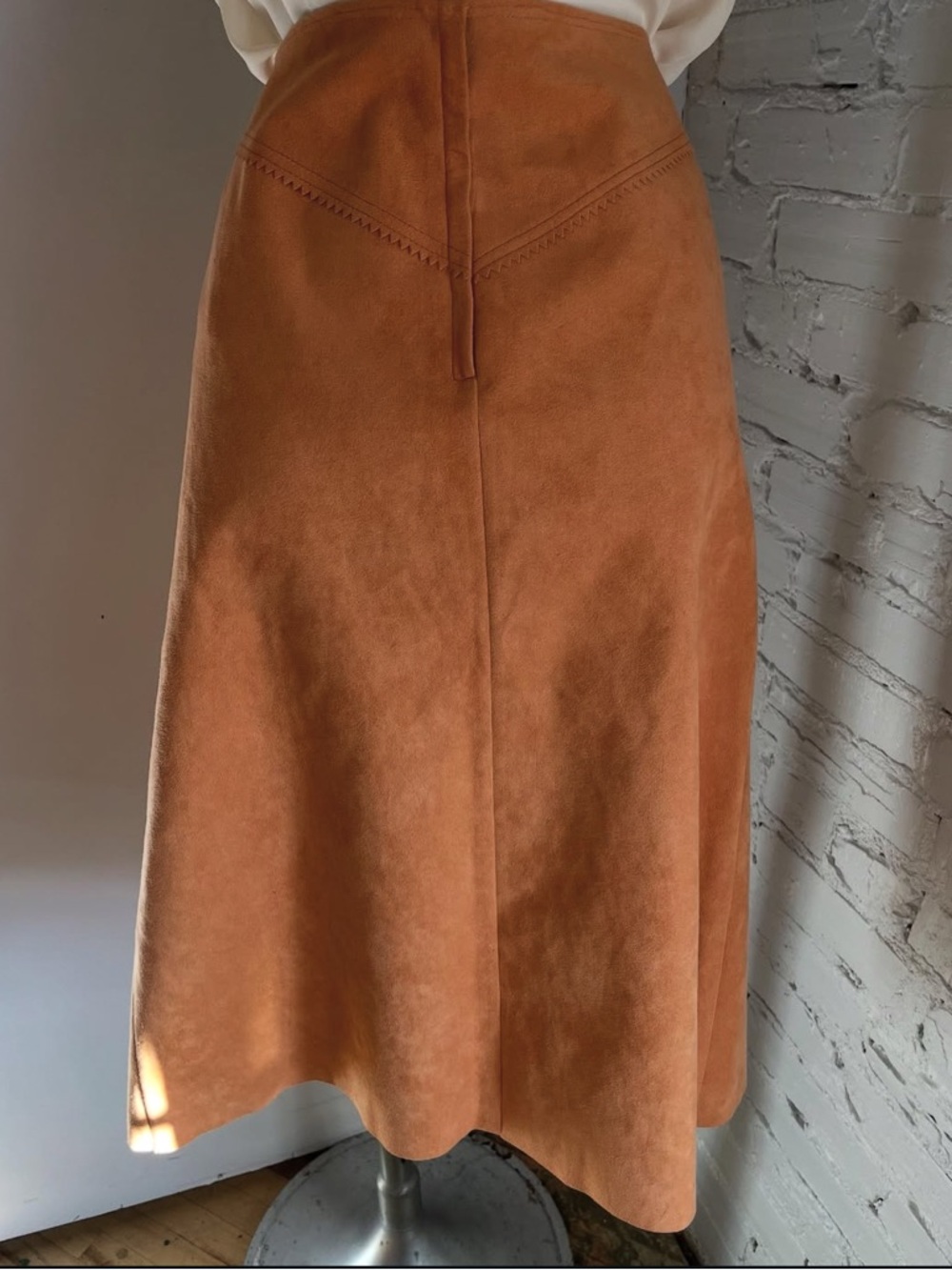 1970s Microsuede Jacket and Skirt Set - Picture 8 of 8